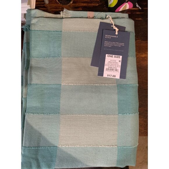 Women's Textured Check Wrap Scarf - Universal Thread Green - Picture 3 of 4